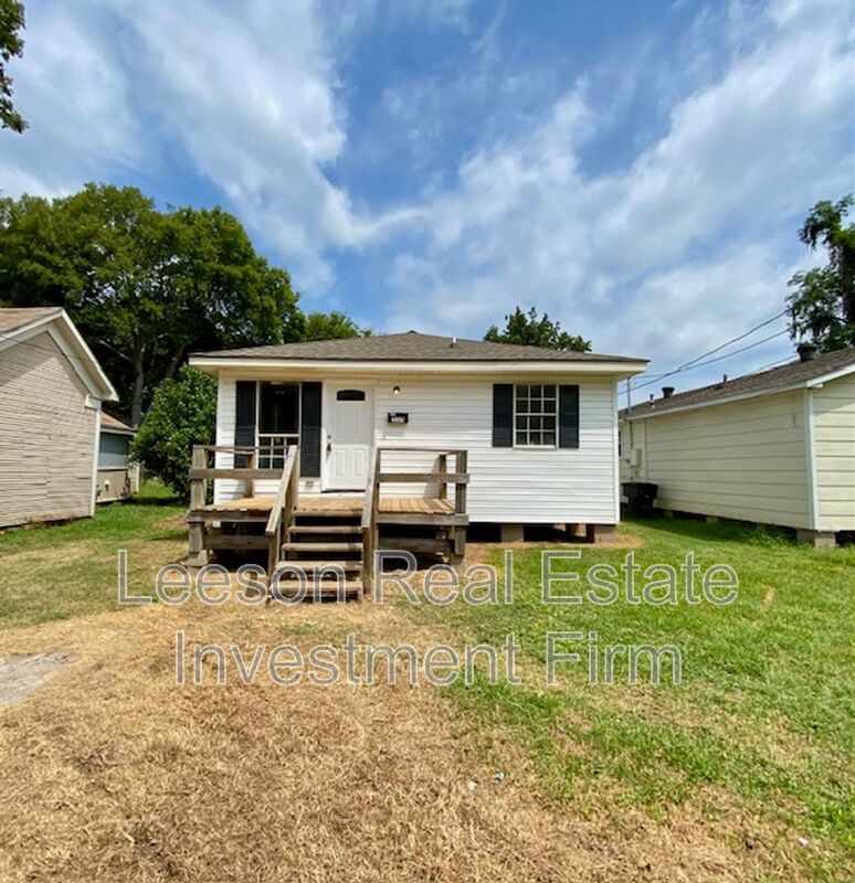 Bossier City House: 537 Wyche St.