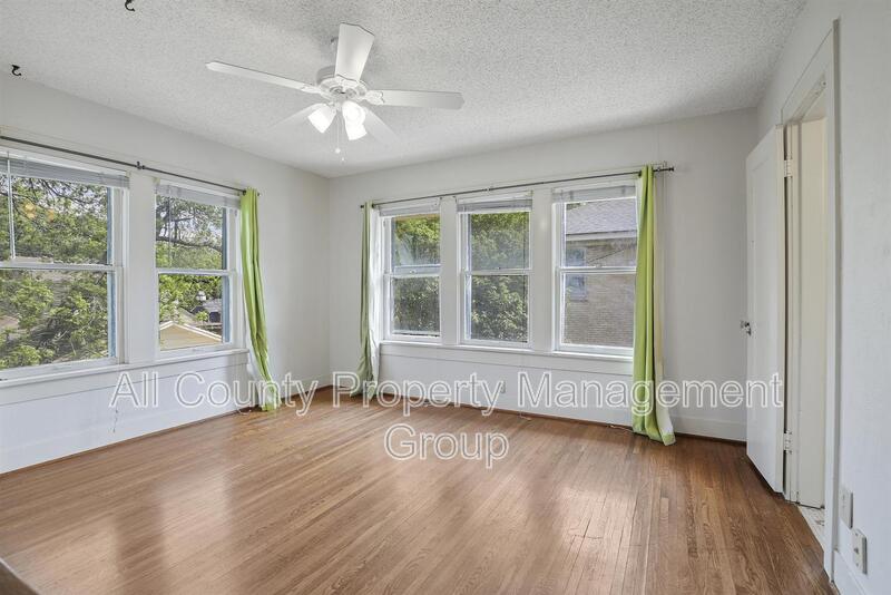 Main Rental Photo 12