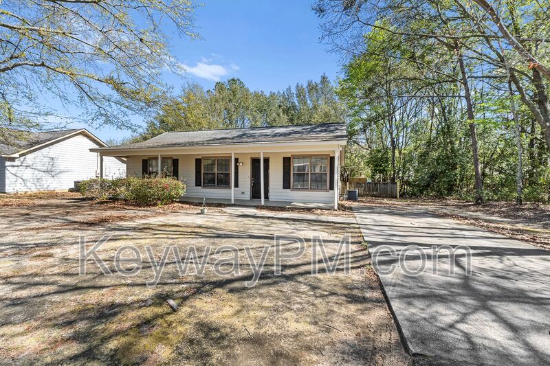 Aiken House: 912 Jones Drive NW