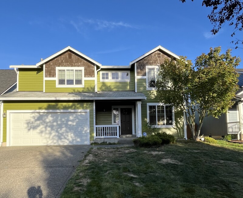 Puyallup House: 19007 91st Ave Ct E