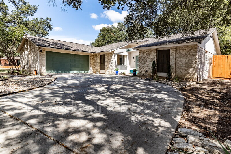 San Antonio House: 13022 El Marro St