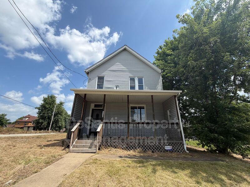 McKeesport House: 1703 Bailie Avenue