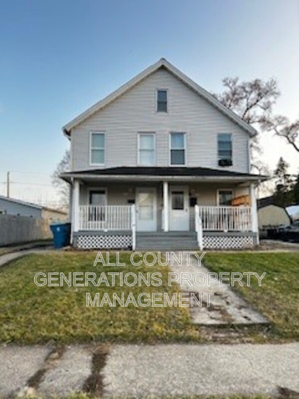 Lorain Condo: 1714 E 30th St