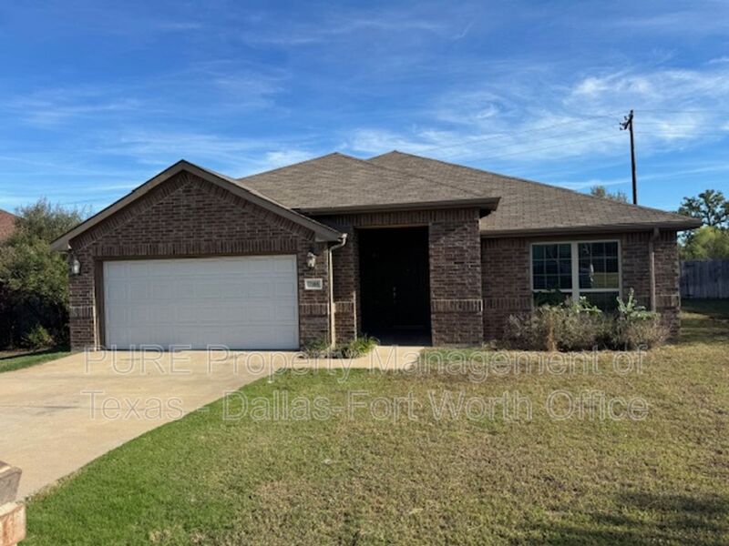 Granbury House: 7105 Treaty Oaks Blvd