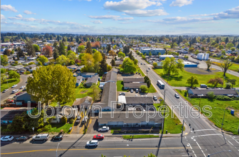 Cornelius House: 130 N 4th Ave