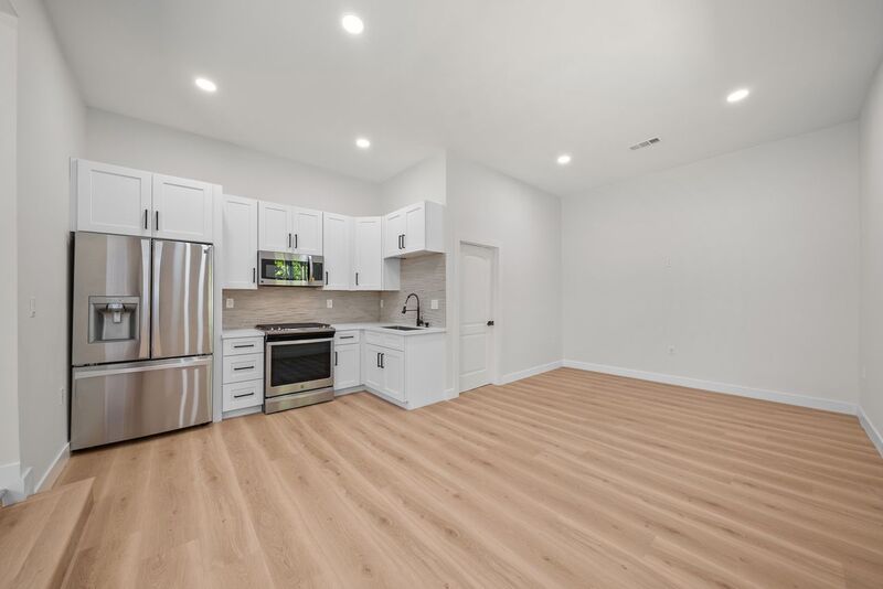 San Diego House: 2333 Ridgeview Drive