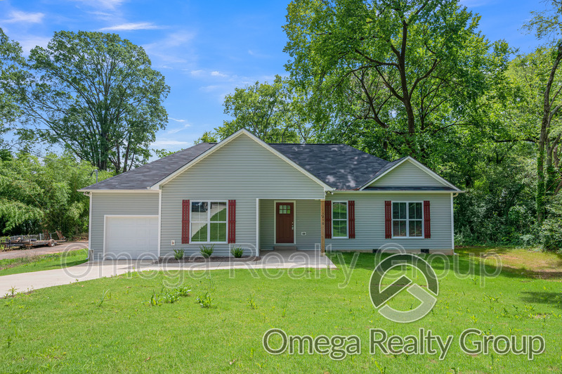 Bessemer House: 1210 Hueytown Rd