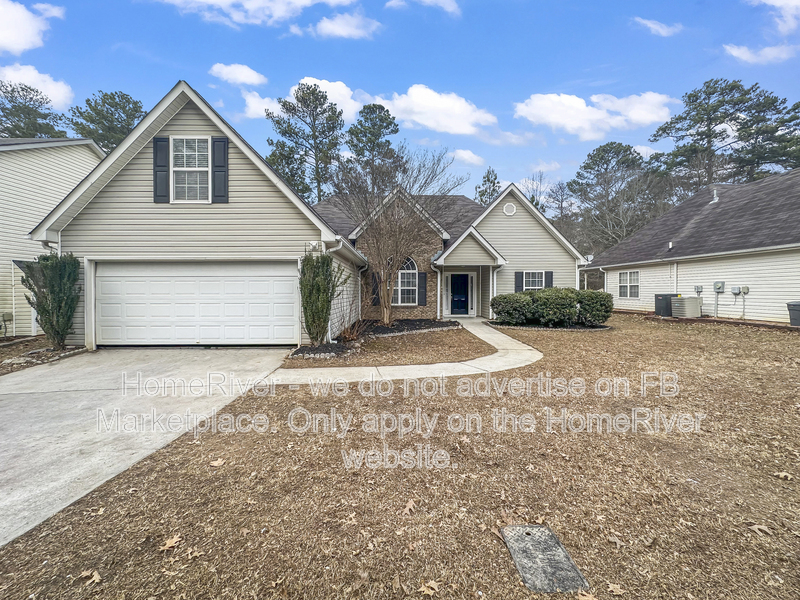 Loganville House: 1395 Stephens Pond Vw