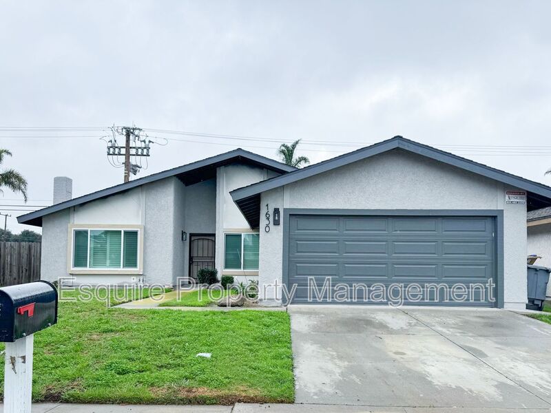 OXNARD House: 1630 HELM DRIVE