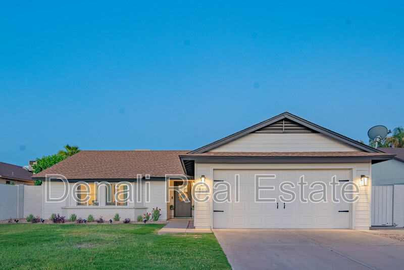 Scottsdale House: 15641 N 63rd Street