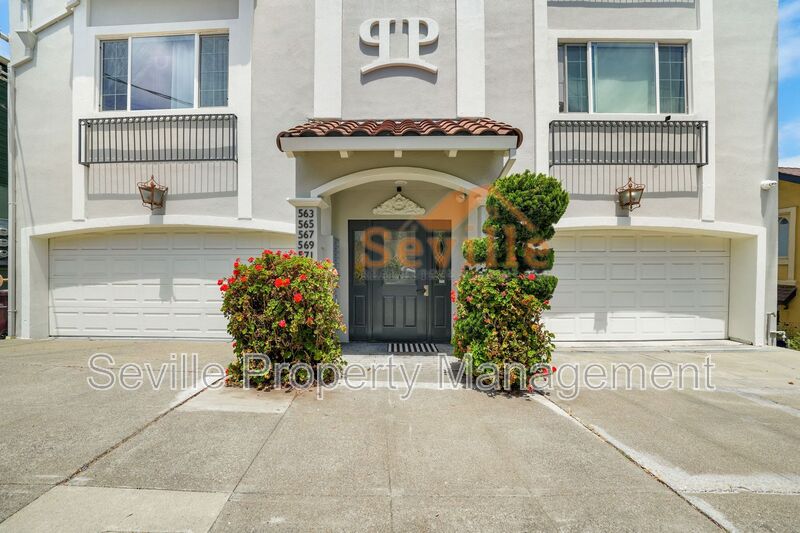 Oakland Condo: 569 Merritt Ave