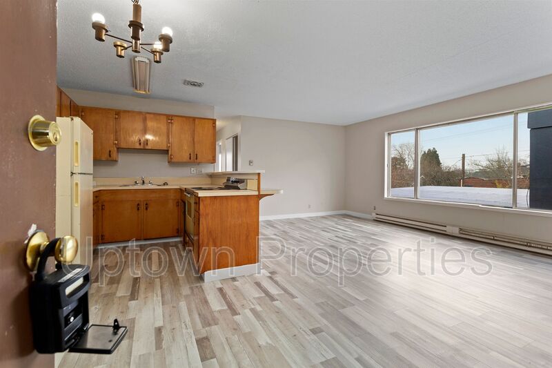 Portland House: 4121 SE 28th Ave