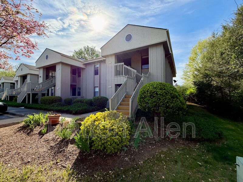 Asheville Condo: 2406 Abbey Cir