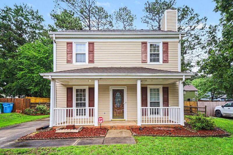 Charlotte House: 7601 Swedish Ivy Lane