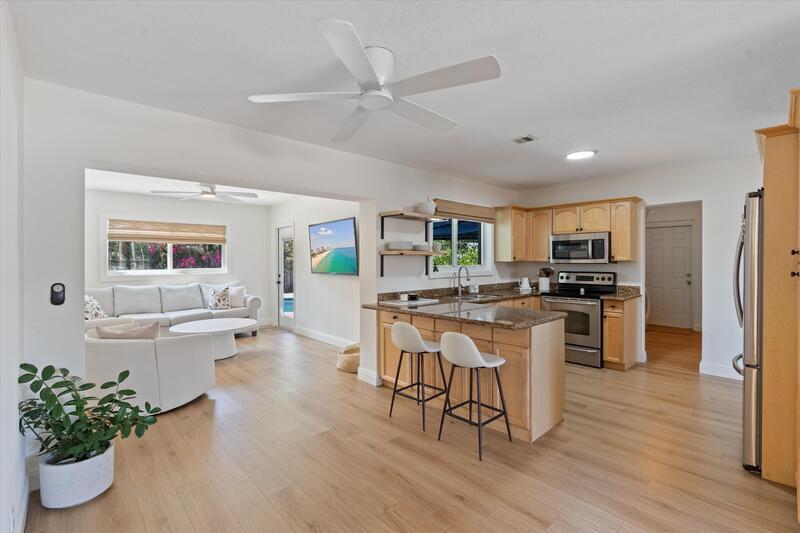 Lighthouse Point House: 4921 NE 23rd Avenue