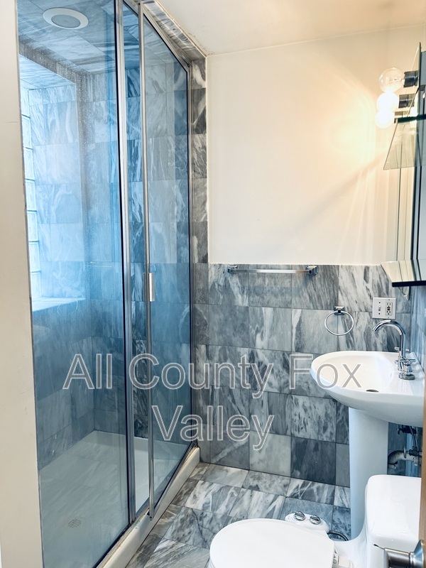 Main Rental Photo 12