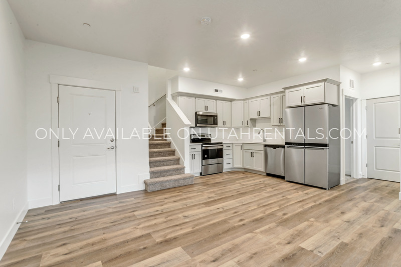 Mapleton Condo: 768 S 1600 W