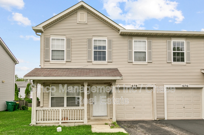 Romeoville House: 678 Zachary Drive