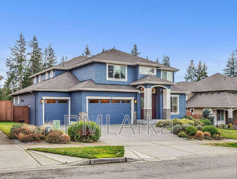 Renton House: 6603 SE 7th Pl