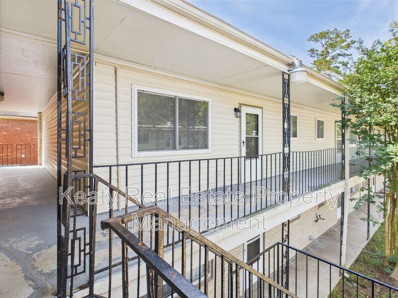 Lafayette House: 201 S College - 201 S College #212
