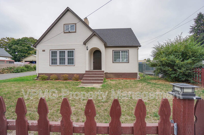 Vancouver House: 2901 Fruit Valley Rd