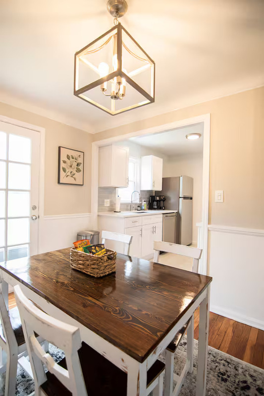 Parma Heights House: 7046 Greenleaf Avenue