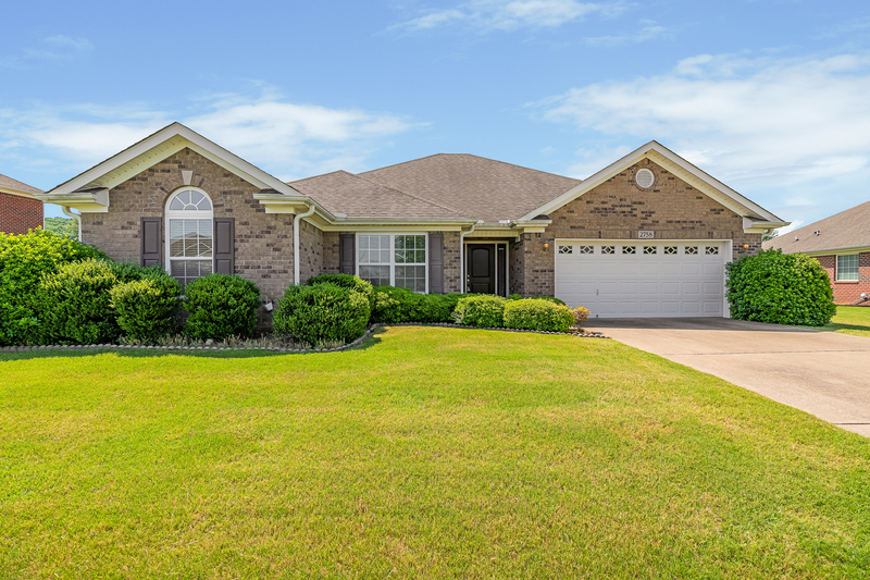 Huntsville House: 2758 Slate Drive Southwest