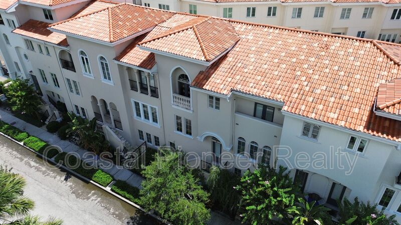 Tampa Townhome: 1001 S Rome Ave