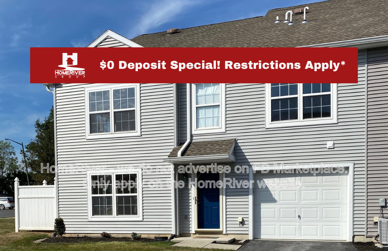 Carlisle Townhome: 19 Court Ln