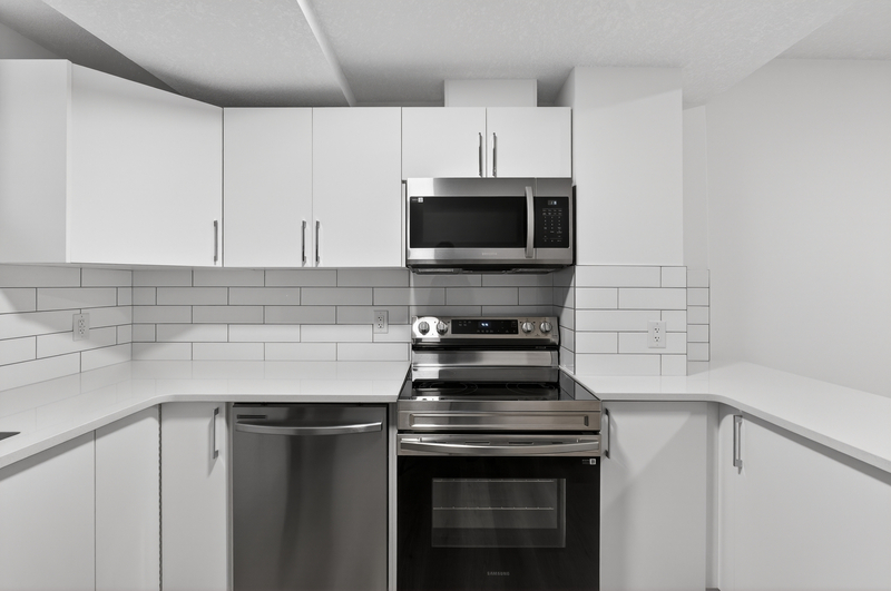 Spruce Grove House: 28 Renwyck Place