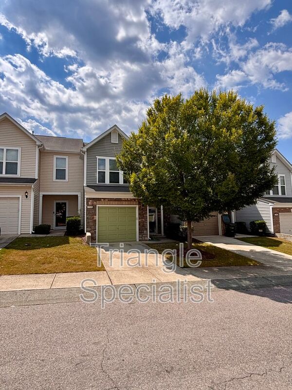 Raleigh House: 3908 Tresco Crossing