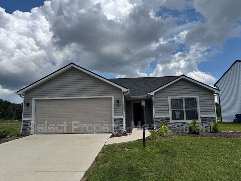 Fort Wayne House: 390 Zebulon Cove