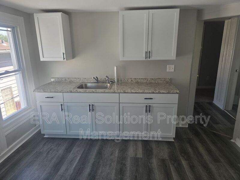 Cleveland Condo: 3607 Sackett Ave
