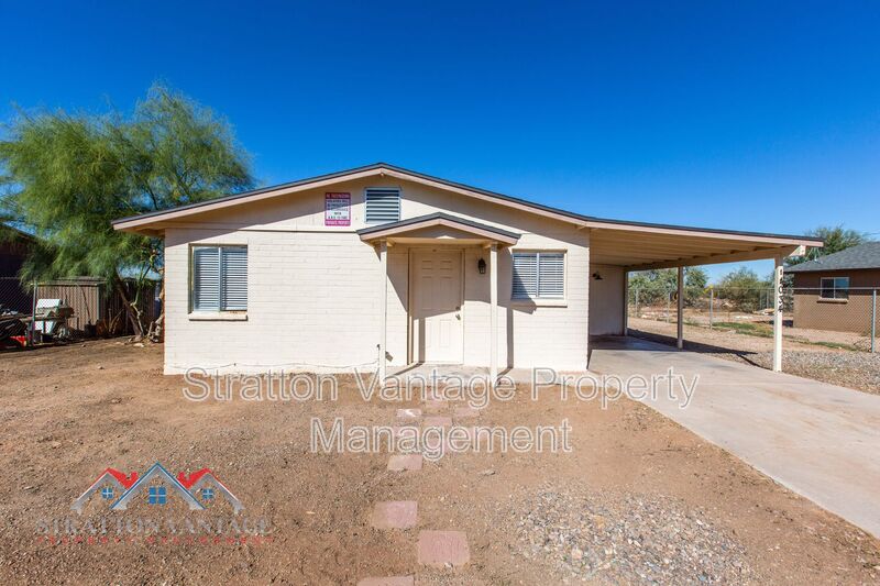 Casa Grande House: 14034 W Noble Cir