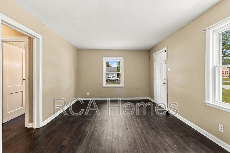 Indianapolis House: 1950 Dequincy Street