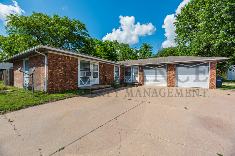 Haysville Condo: 1318 Peach Ave