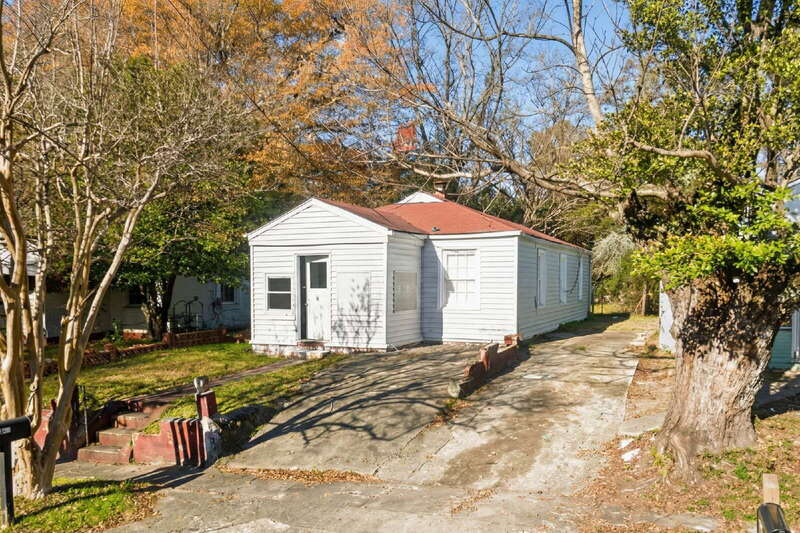 Columbus House: 355 Liberty Ave