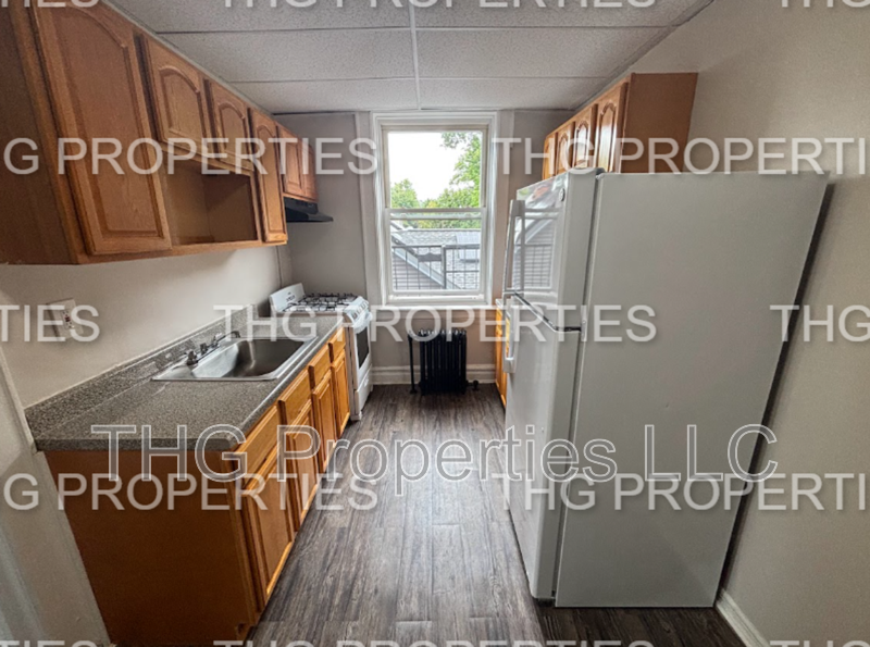 Orange Condo: 678 Scotland Rd.