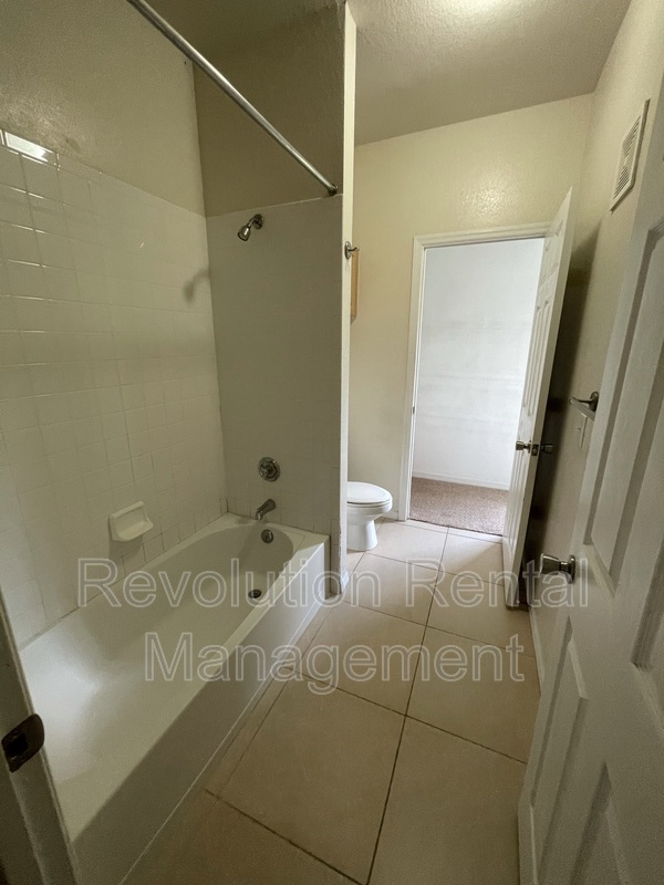 3611 Conroy Rd Apt 838 Orlando FL 32839-2470 - Photo 9