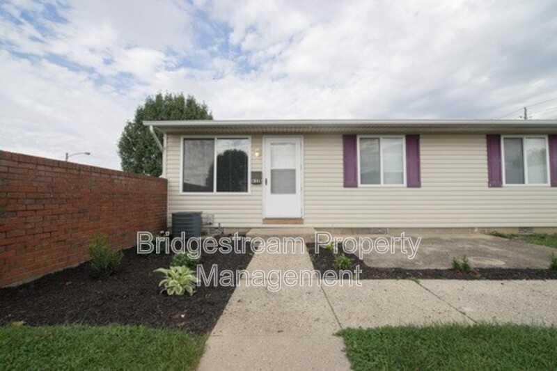 Vandalia House: 838 Randler Avenue