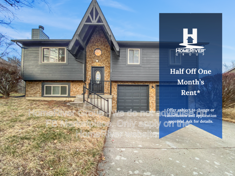 Lees Summit House: 2112 SE 3rd St