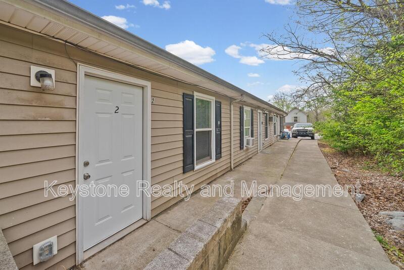 Clarksville Condo: 191-2 Oak St.