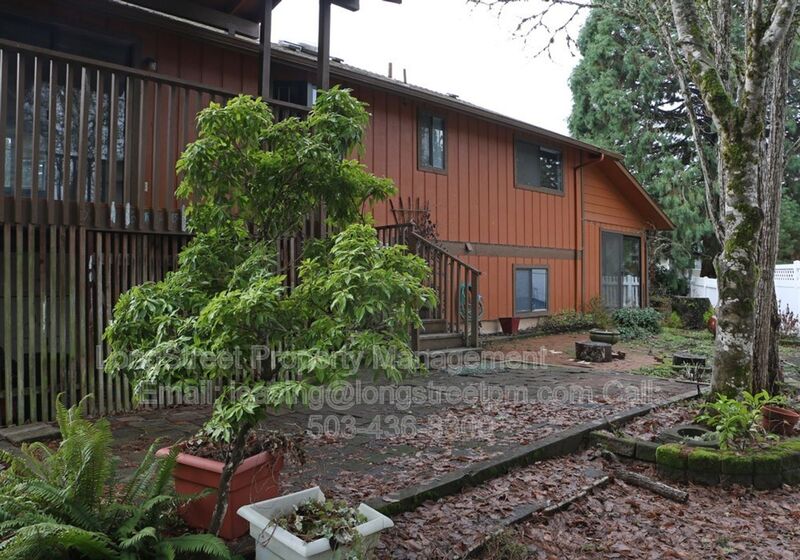 Corvallis House: 1692 SW Reed Place