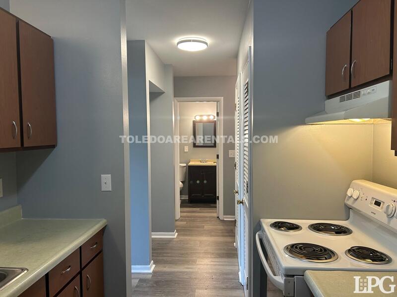 Toledo Condo: 4425 Talmadge Rd