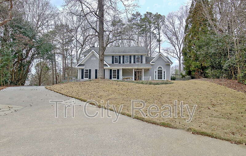 Peachtree City House: 404 Topaz Trail