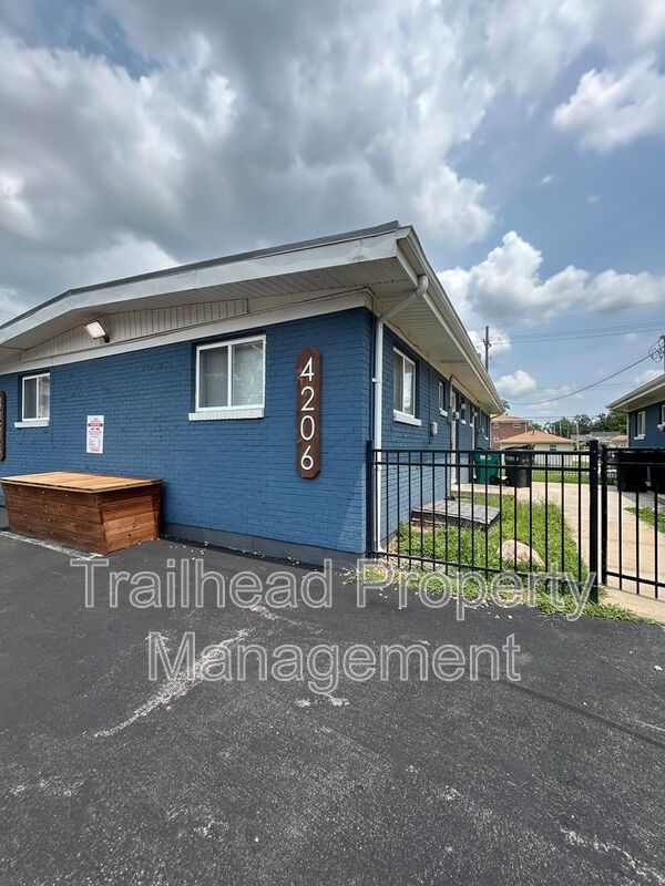 Kansas City Condo: 4206 Lloyd St
