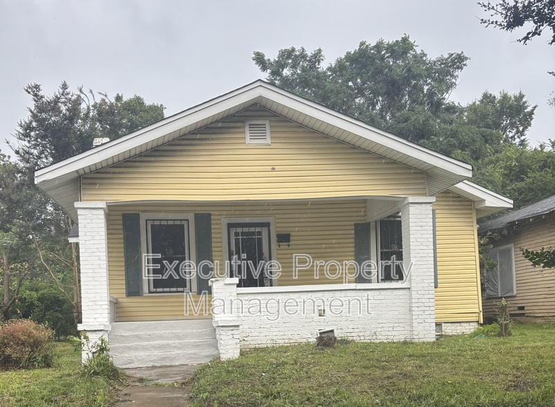 Birmingham House: 2722 Avenue I