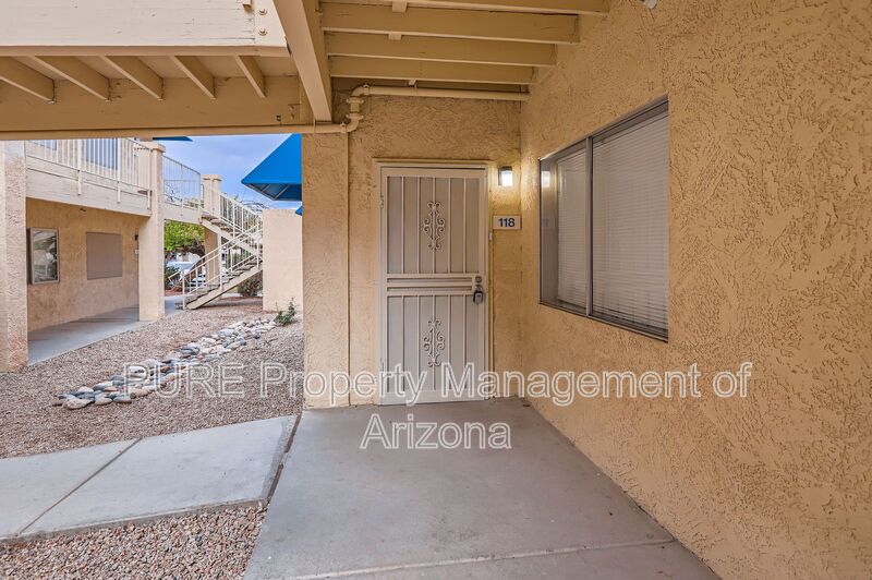 Surprise House: 12221 W Bell Rd