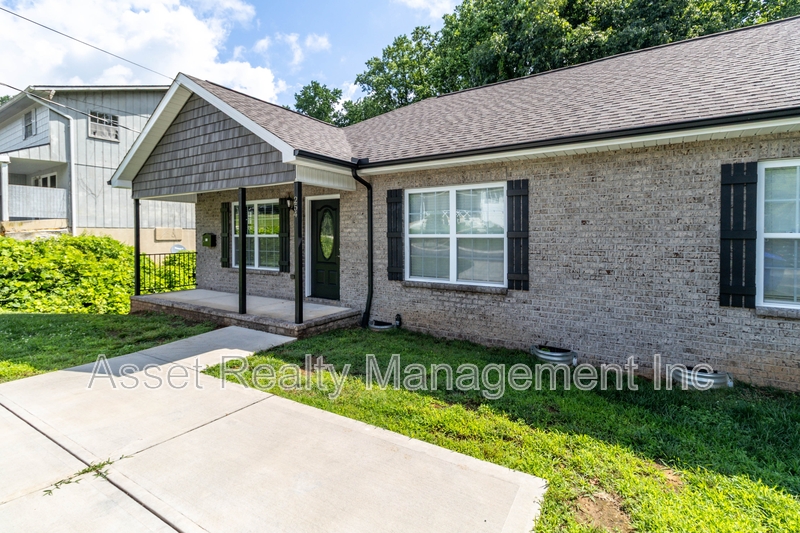 Oak Ridge Condo: 252-254 Highland Avenue - 254
