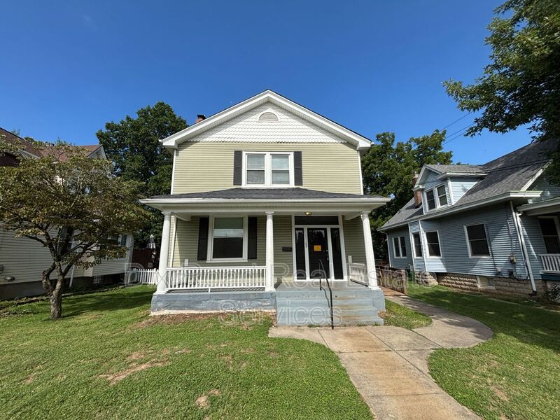 Cincinnati House: 11169 Maple Street